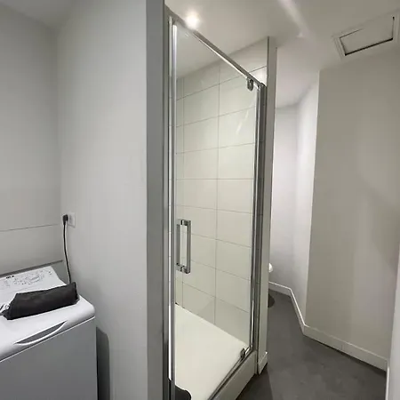 Apartment Plein Centre Avec Parking Augustins B