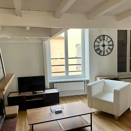 Apartment Plein Centre Avec Parking Augustins B